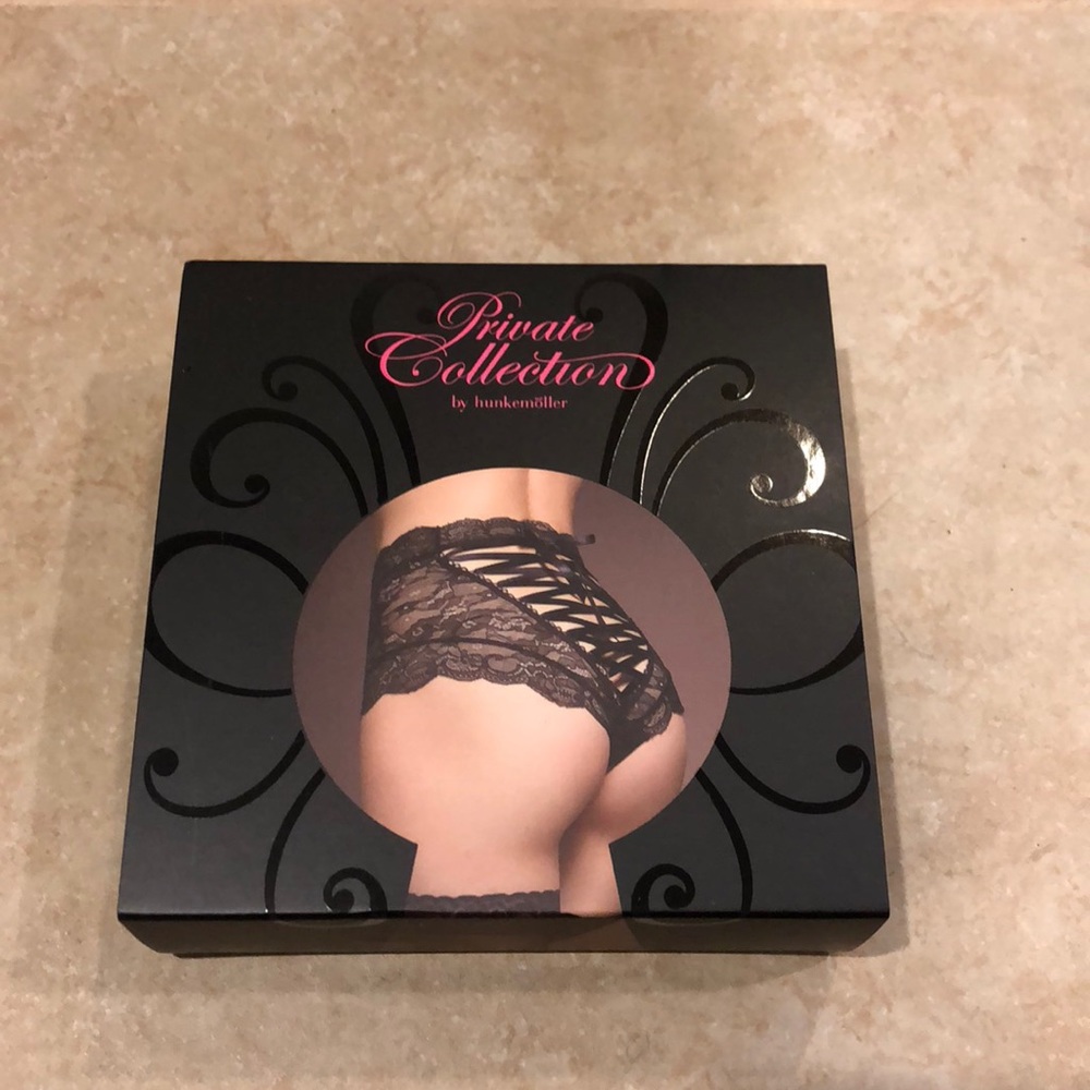 New Hunkemöller Private Collection Lacy Panty Sz S